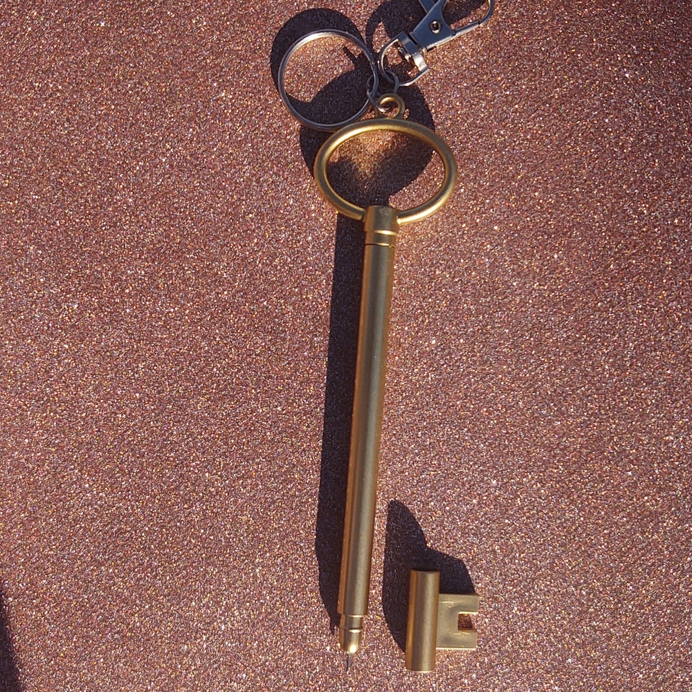 Rustic Key Ring - Picture 2 of 4